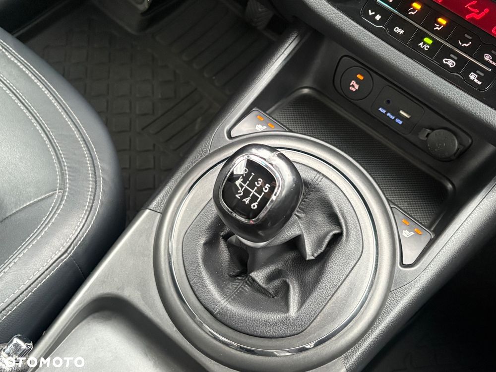 Kia Sportage 2.0 CRDI XL - 14