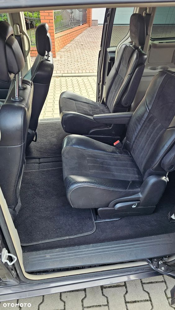 Lancia Voyager 2.8 Multijet 16v Platinum - 15