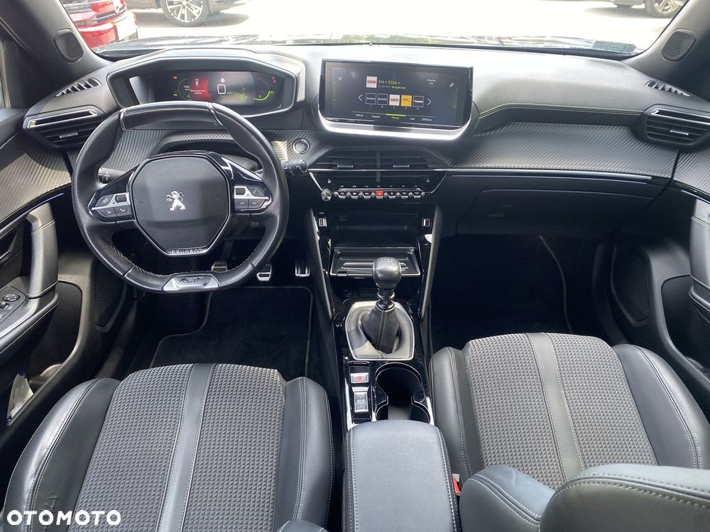 Peugeot 2008 1.2 PureTech GT Line S&S - 13
