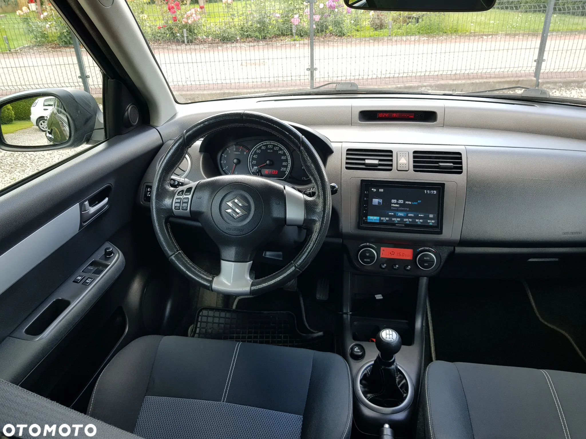 Suzuki Swift - 12