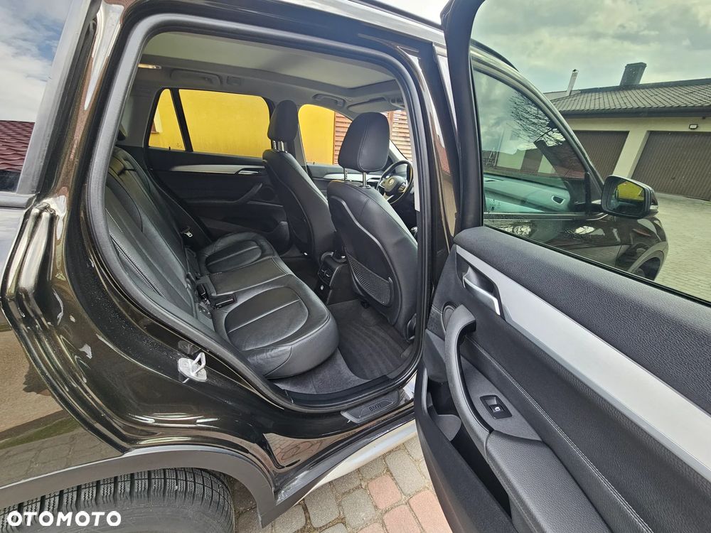 BMW X1 xDrive20d - 13