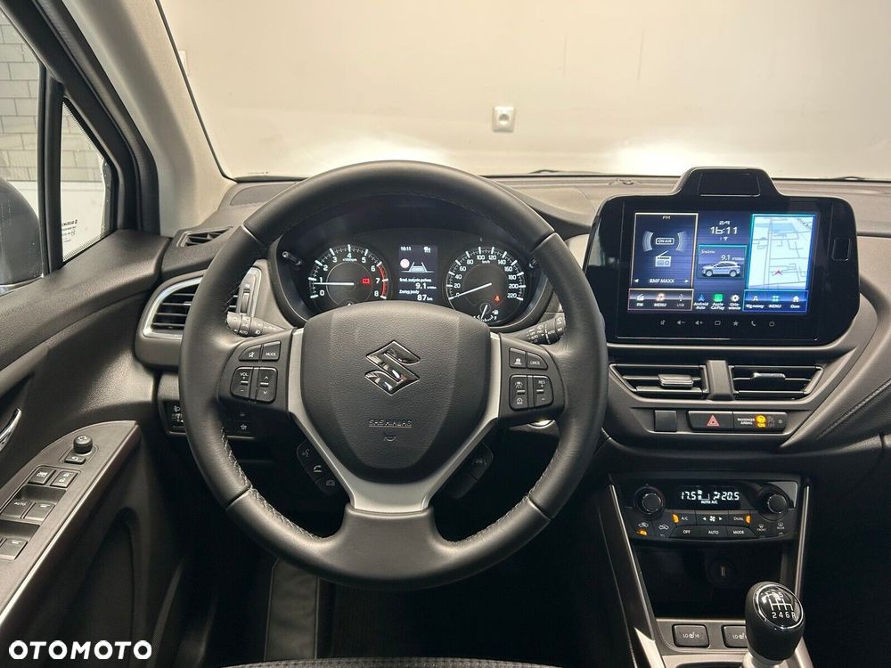 Suzuki S-Cross - 11