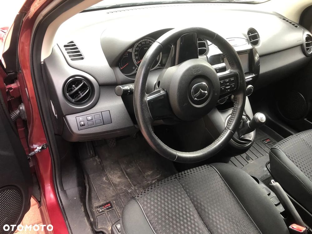 Mazda 2 1.3 Exclusive + - 6