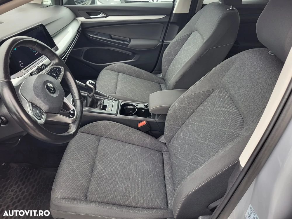Volkswagen Golf - 5