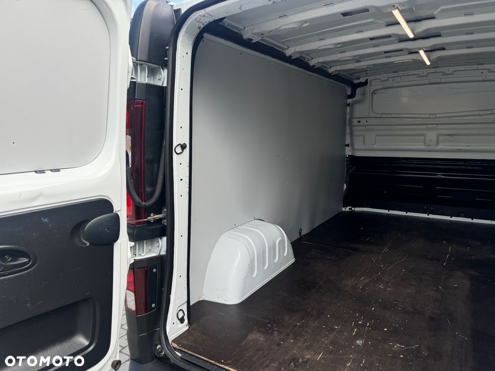 Renault Trafic - 13