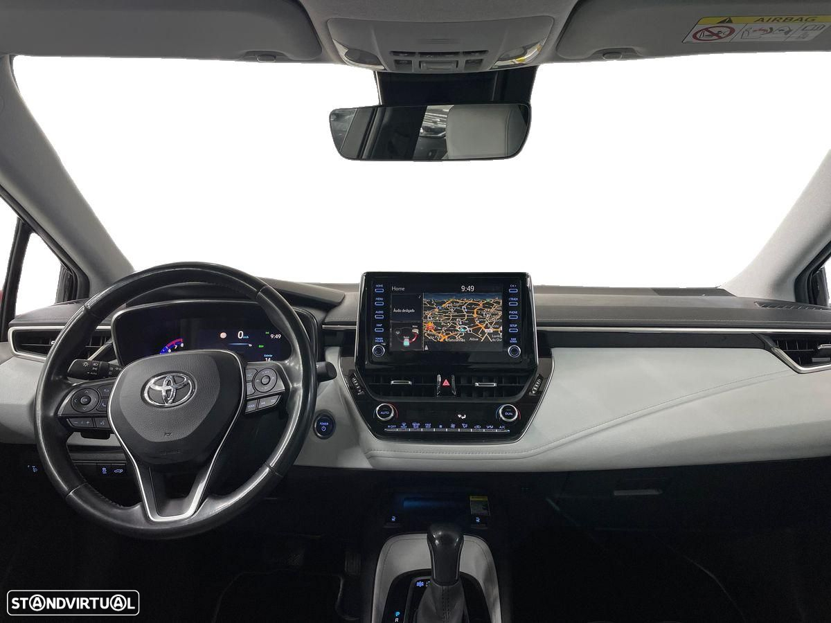 Toyota Corolla Touring Sports - 8
