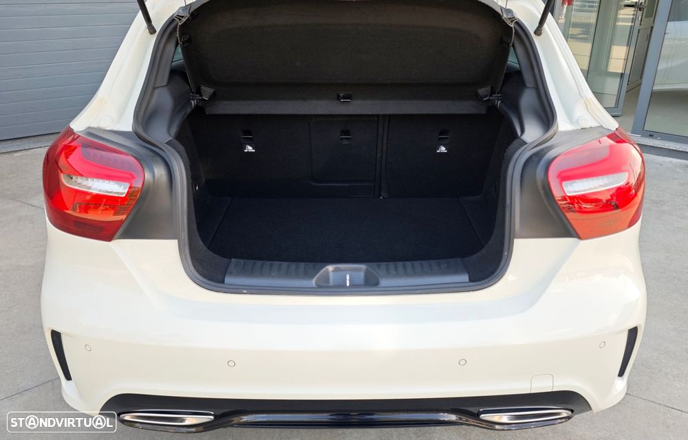 Mercedes-Benz A 180 d AMG Line - 21