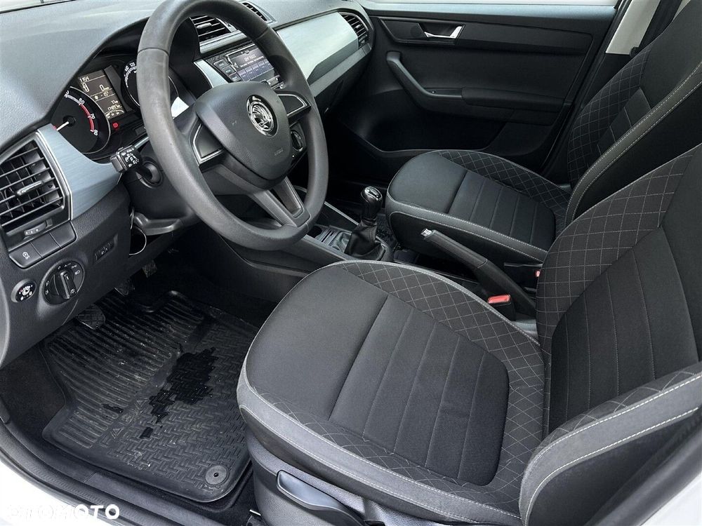 Skoda Fabia 1.0 Ambition - 10