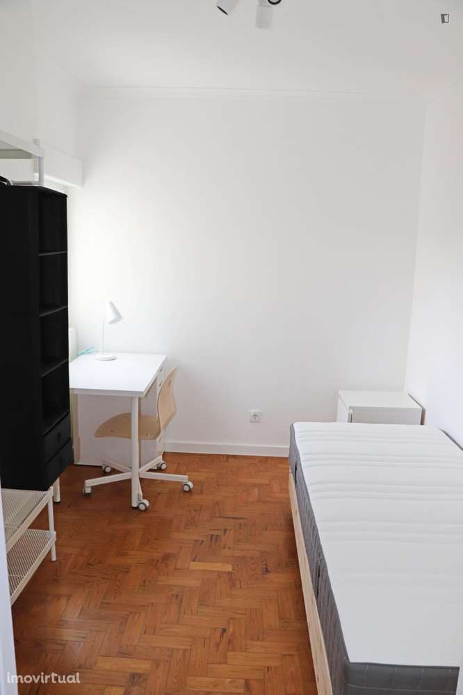 Quarto - localizado em Carcavelos Lisbon - Grande imagem: 2/23