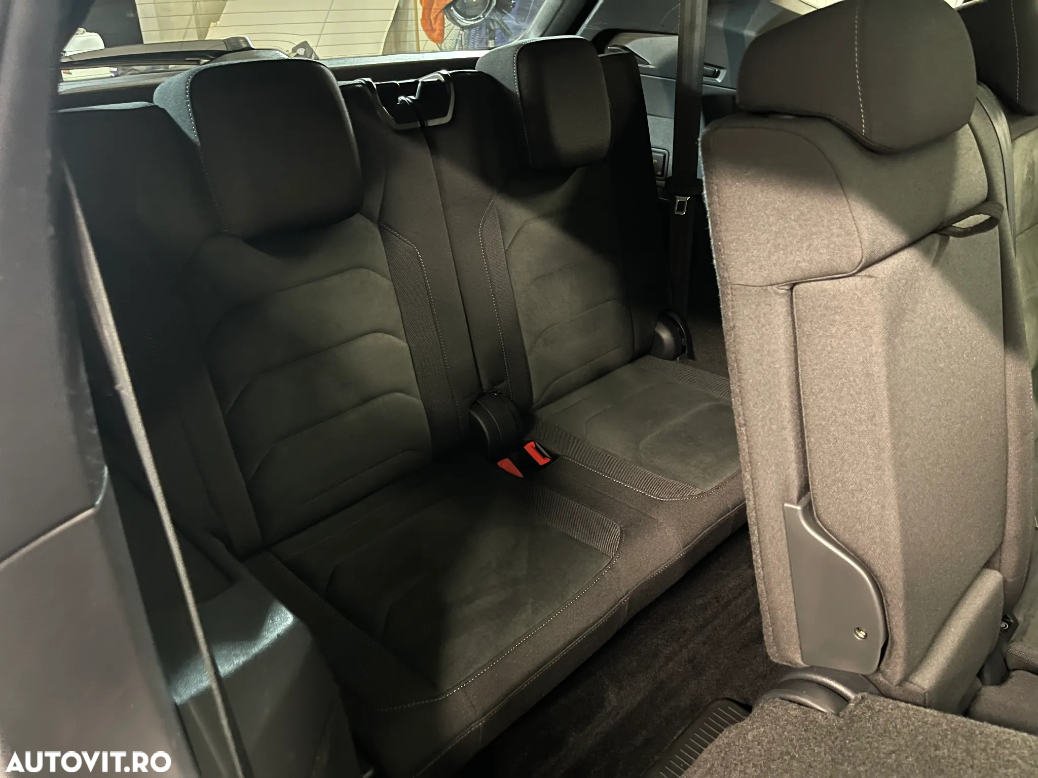Volkswagen Tiguan Allspace 2.0 TDI DSG R-Line - 13
