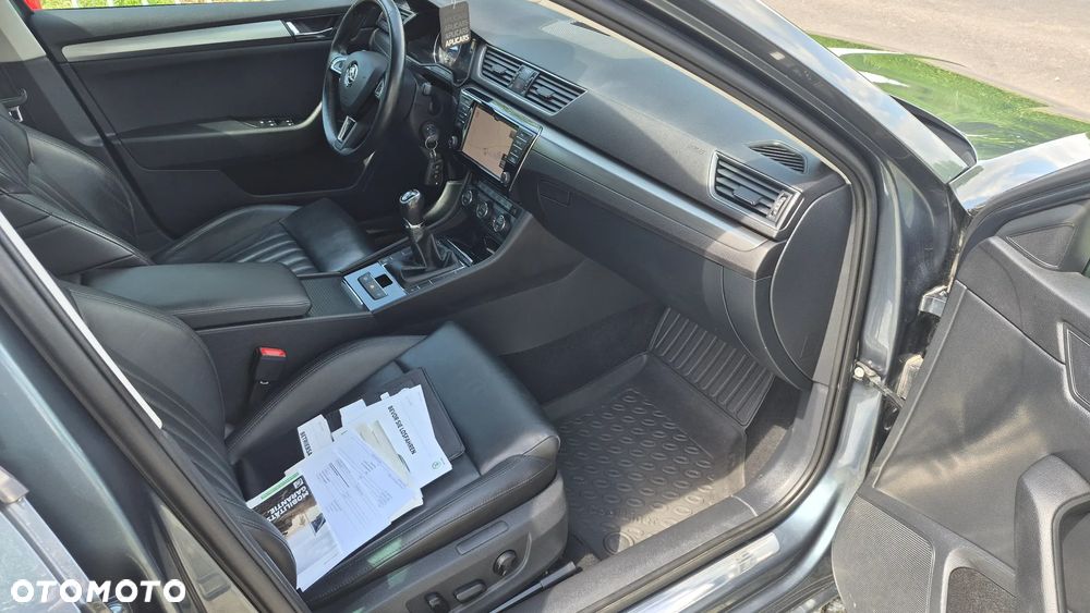 Skoda Superb 2.0 TDI Style - 8