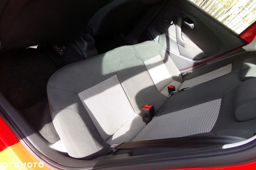 Volkswagen Polo - 15