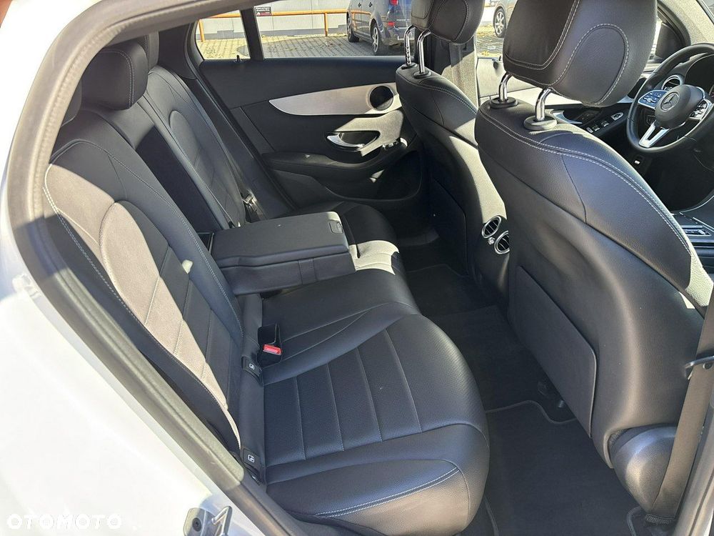 Mercedes-Benz GLC - 16