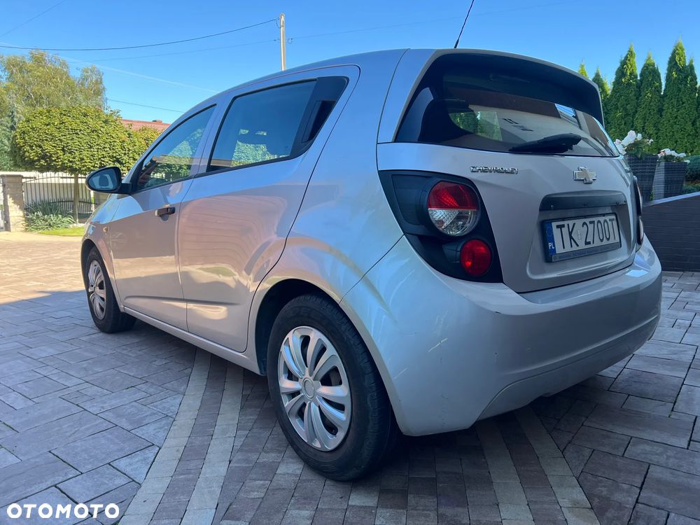 Chevrolet Aveo 1.2 LS - 6