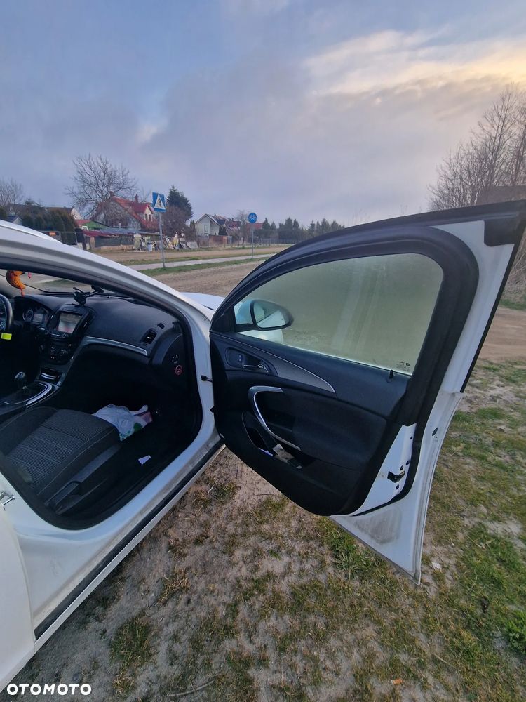 Opel Insignia - 15
