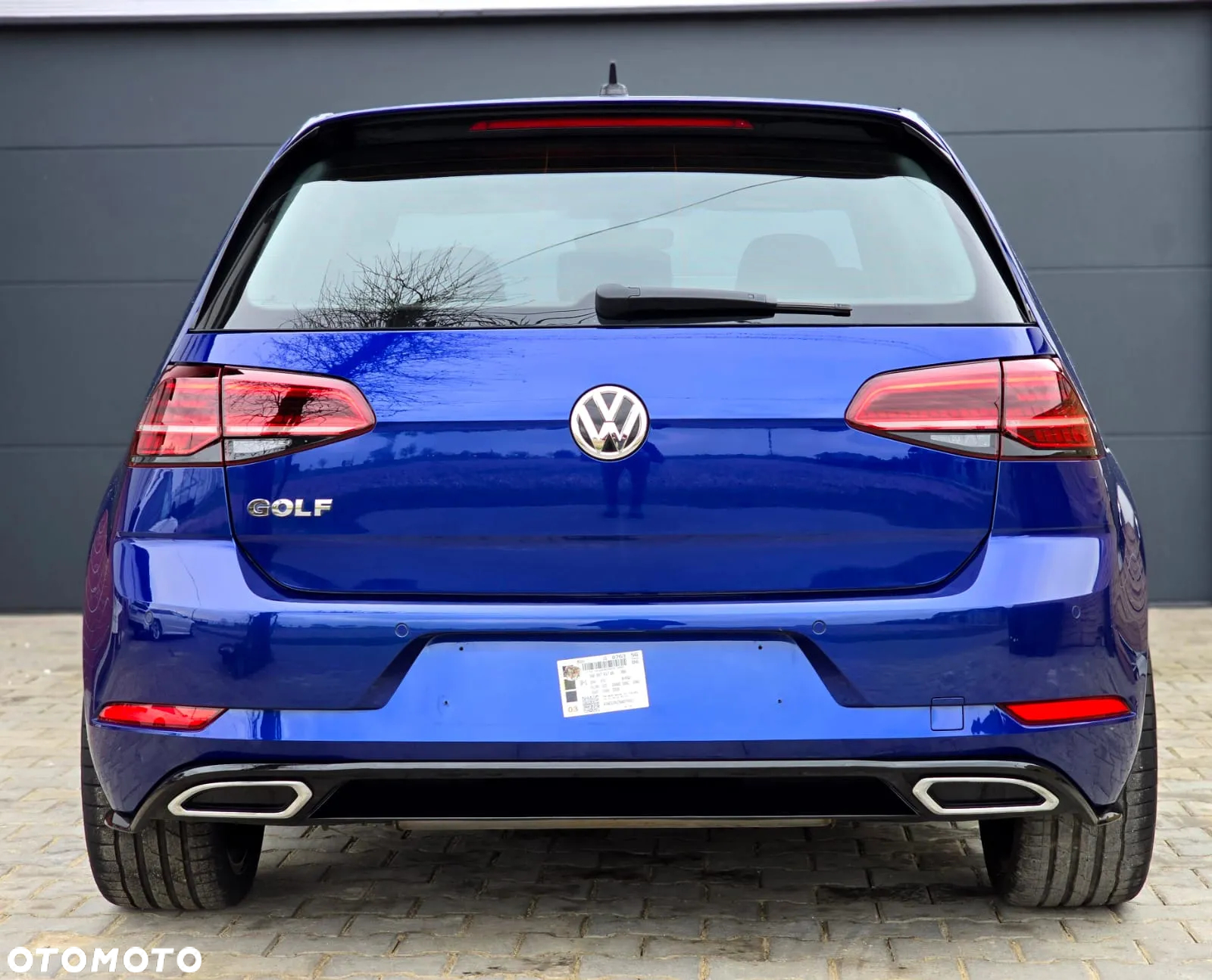 Volkswagen Golf - 6