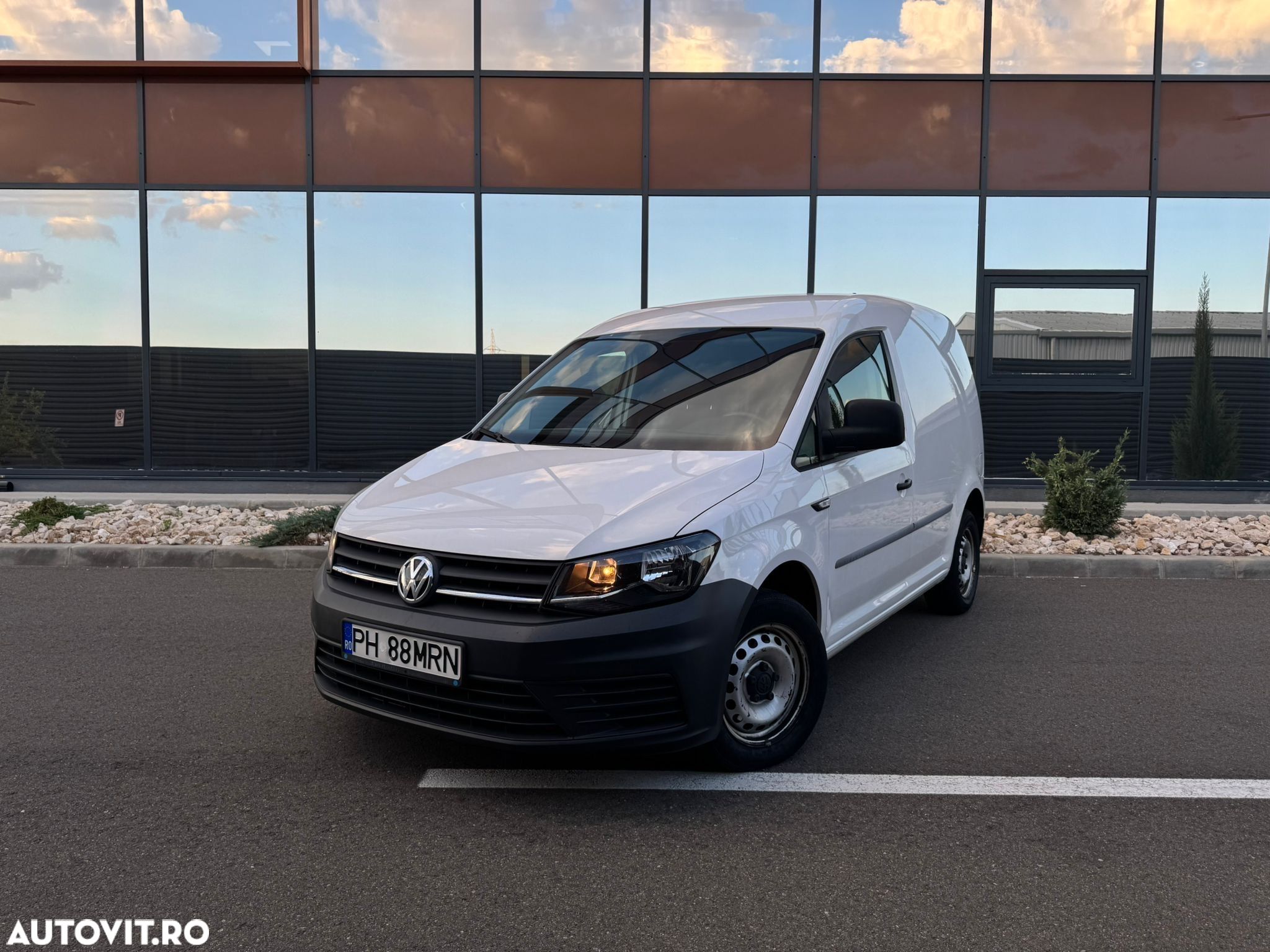 Volkswagen Caddy 2.0 TDI - 1