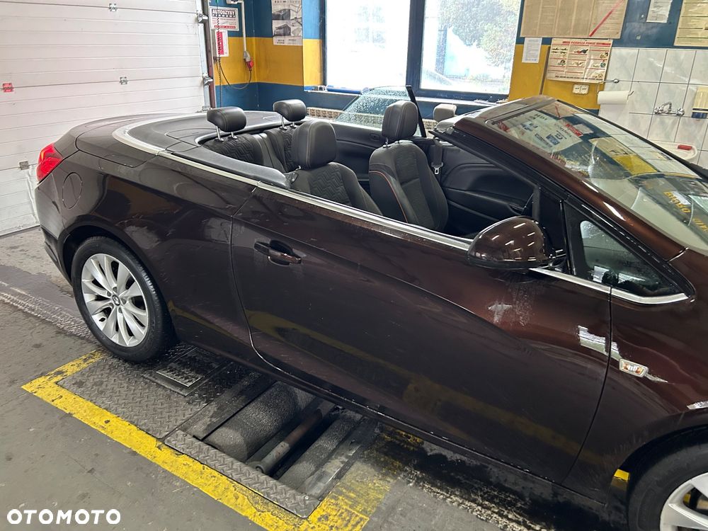 Opel Cascada - 37