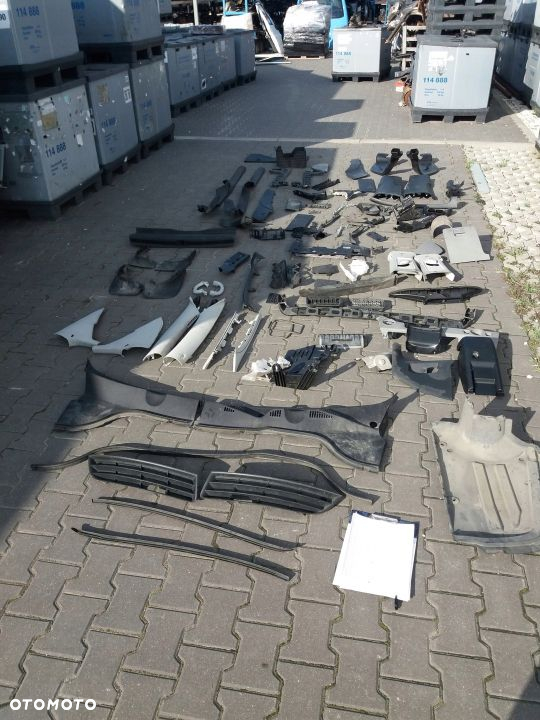 OSŁONA POSZYCIE SŁUPKA PLASTIKI VW PASSAT B6 SEDAN - 2