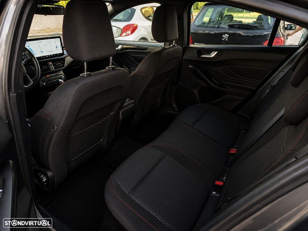 Ford Focus 1.0 EcoBoost MHEV ST-Line X Aut. - 9