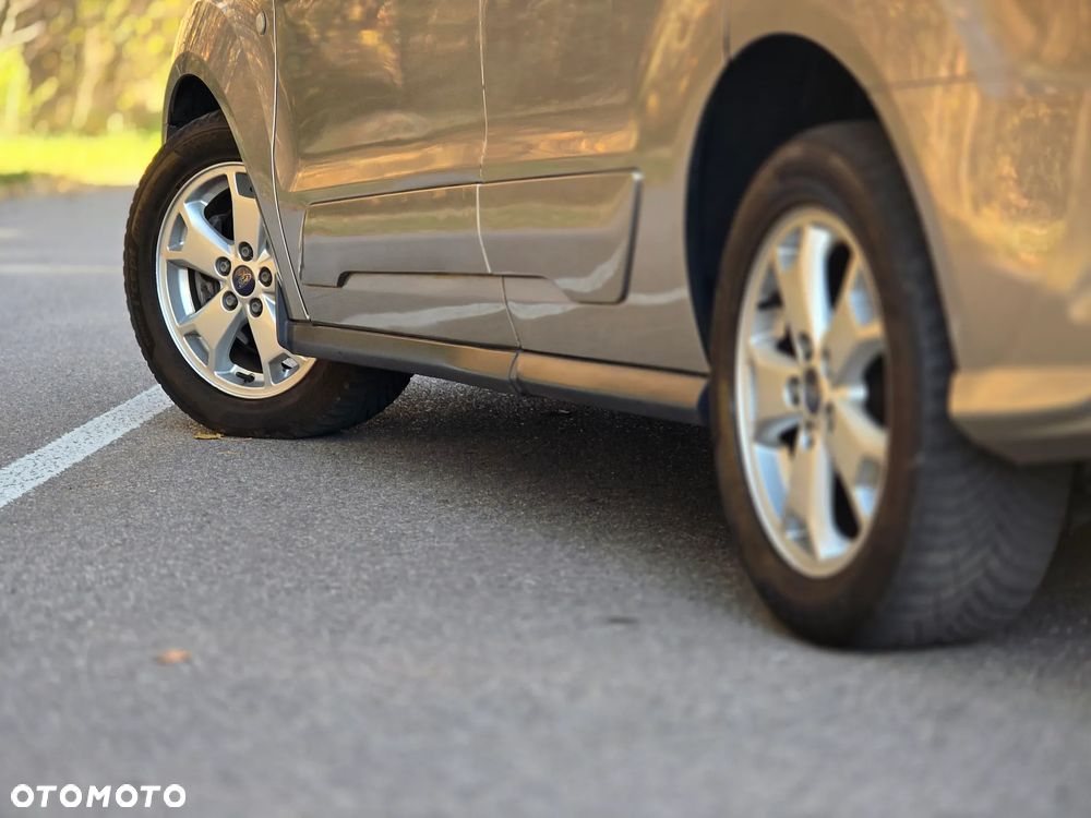 Ford Tourneo Connect 1.5 TDCi Start-Stop Titanium - 34