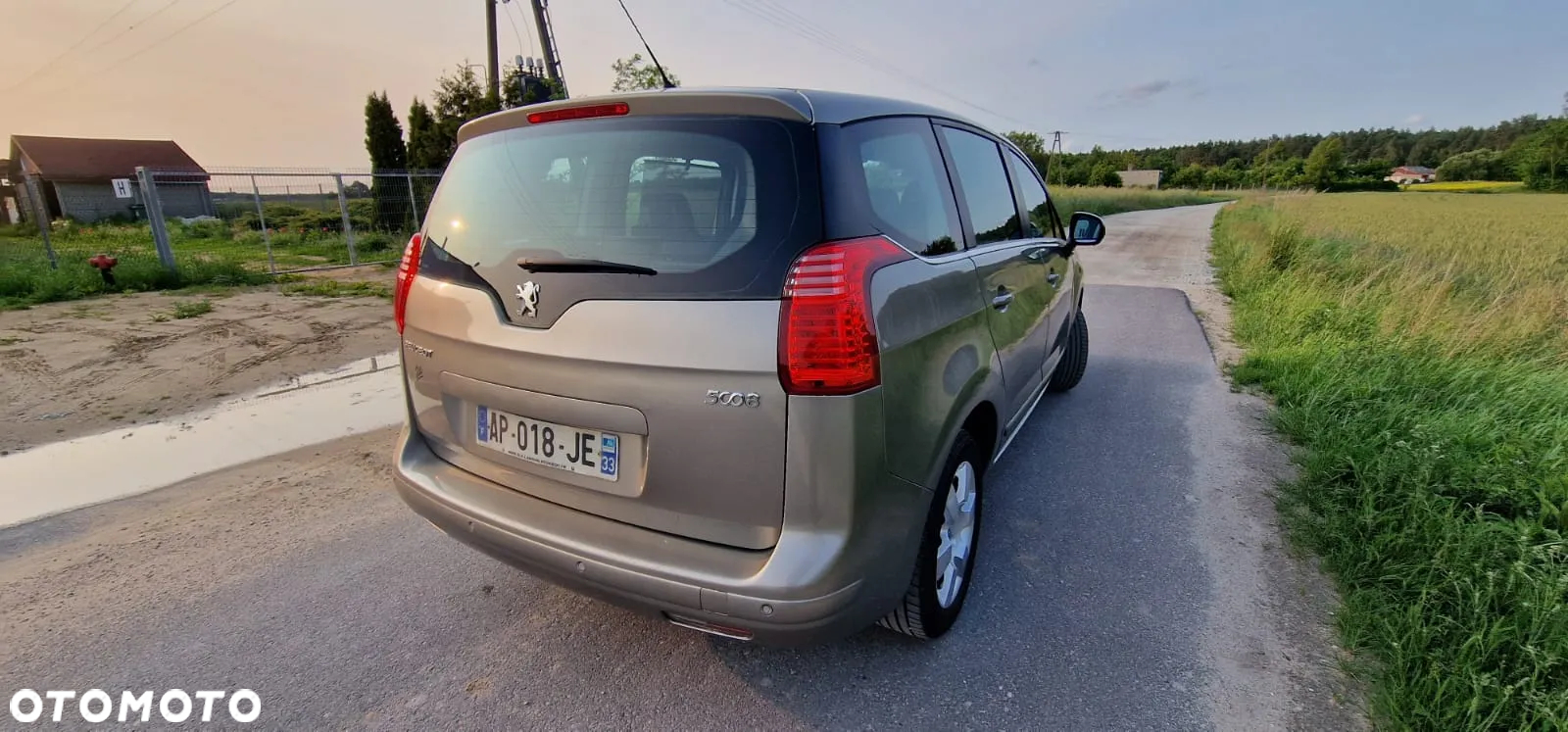 Peugeot 5008 - 12