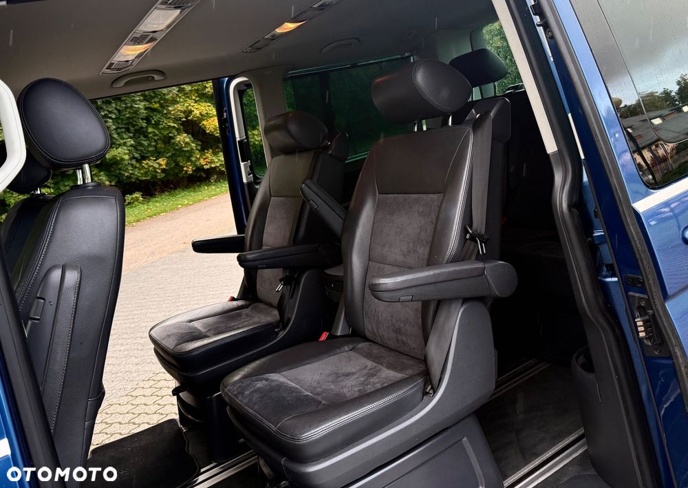 Volkswagen Multivan - 12