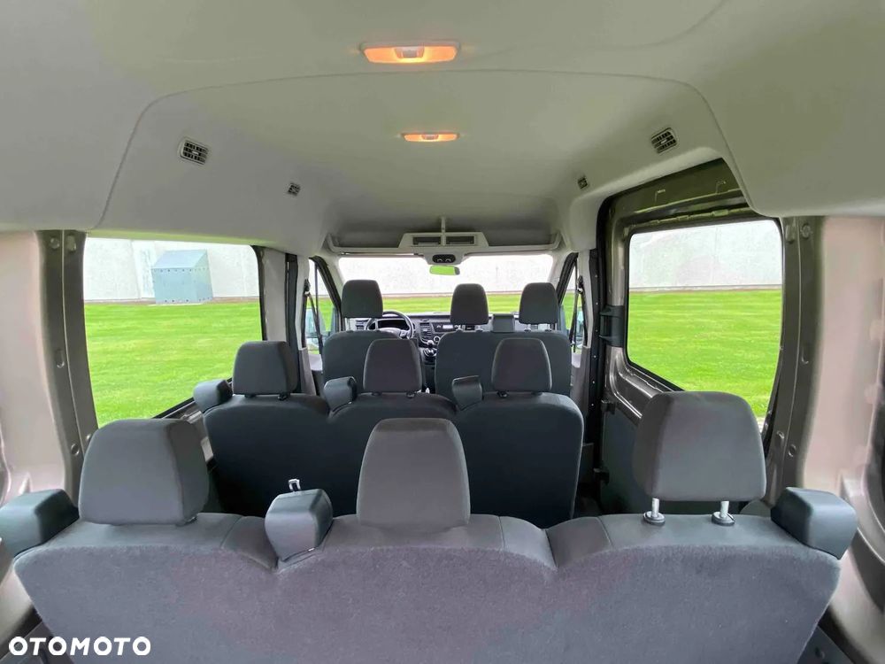 Ford Transit - 25