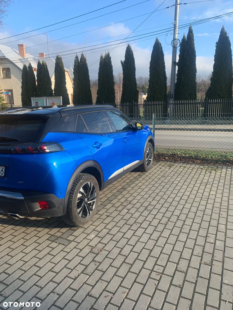 Peugeot 2008 PureTech 130 EAT8 GT - 4