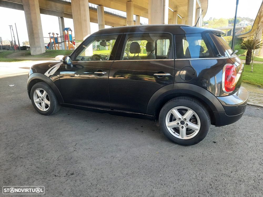 MINI Countryman One D - 7