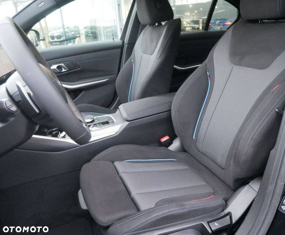 BMW Seria 3 320i M Sport - 10