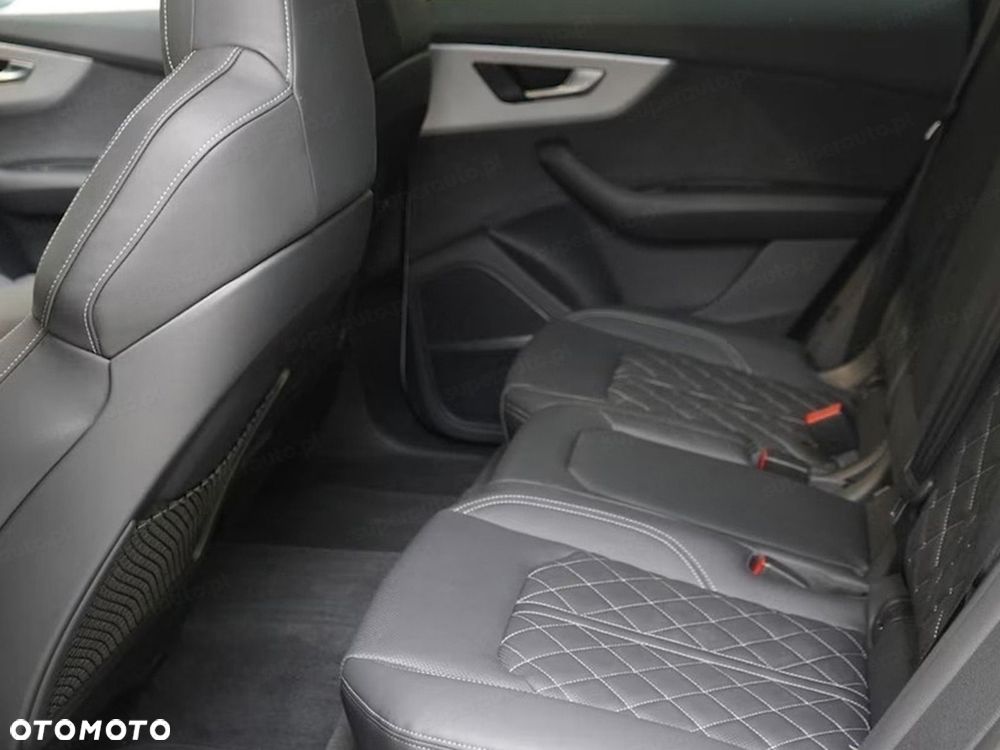 Audi Q8 TFSI e PHEV 360 kW Quattro Tiptronic - 16
