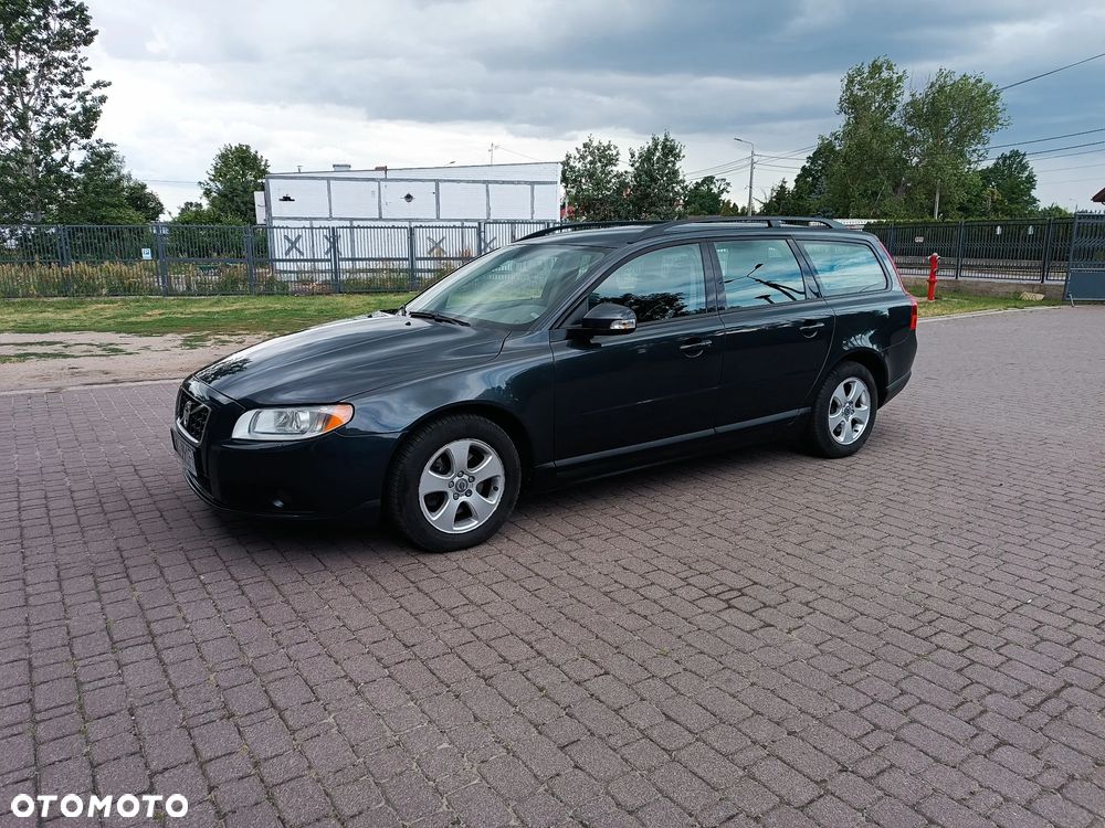 Volvo V70 2.4D Momentum - 16