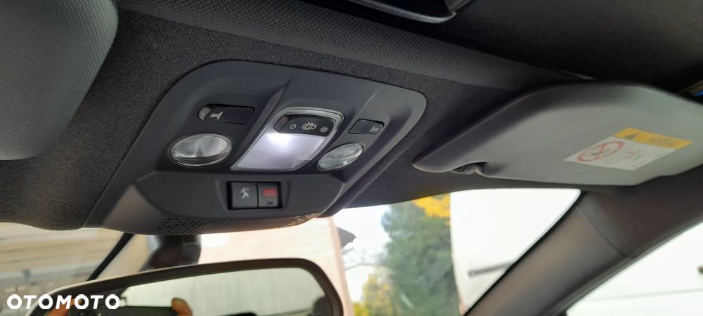 Peugeot 208 1.6 e-THP GTi S&S - 13