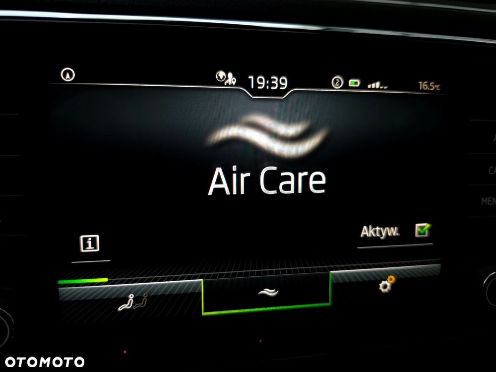 Skoda Superb 2.0 TDI SCR Ambition DSG - 34
