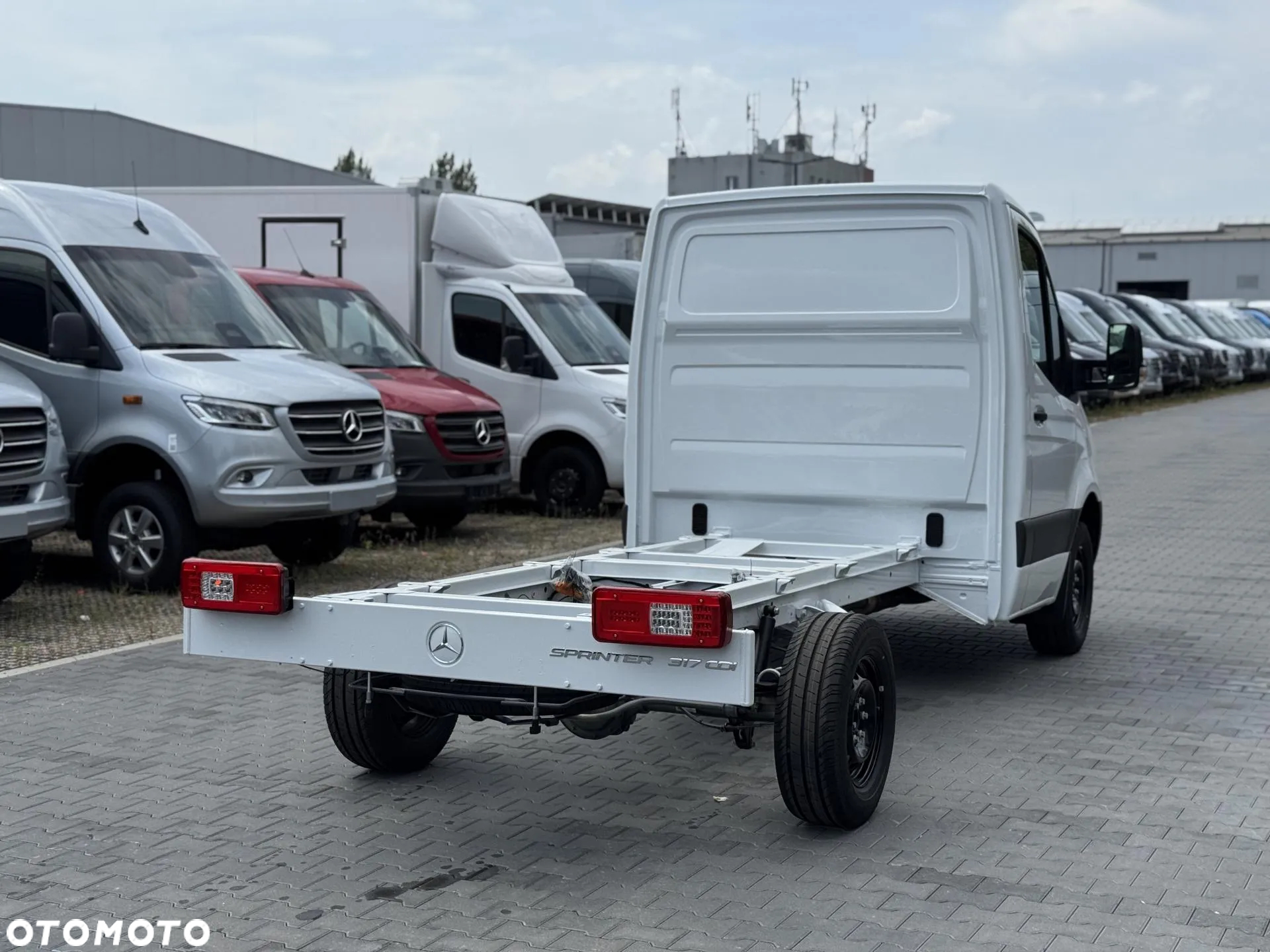 Mercedes-Benz Sprinter - 6