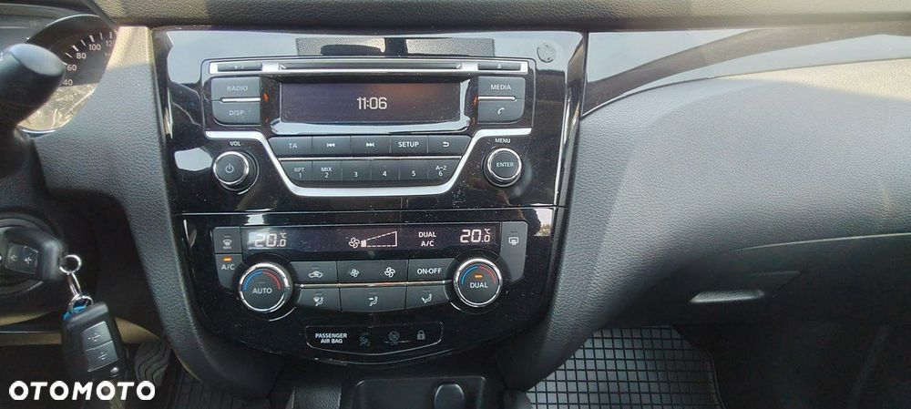 Nissan Qashqai 1.2 DIG-T Acenta EU6 - 10