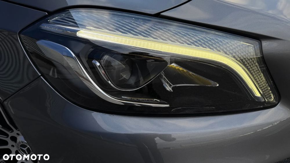 Mercedes-Benz Klasa A 180 (BlueEFFICIENCY) 7G-DCT AMG Sport - 10