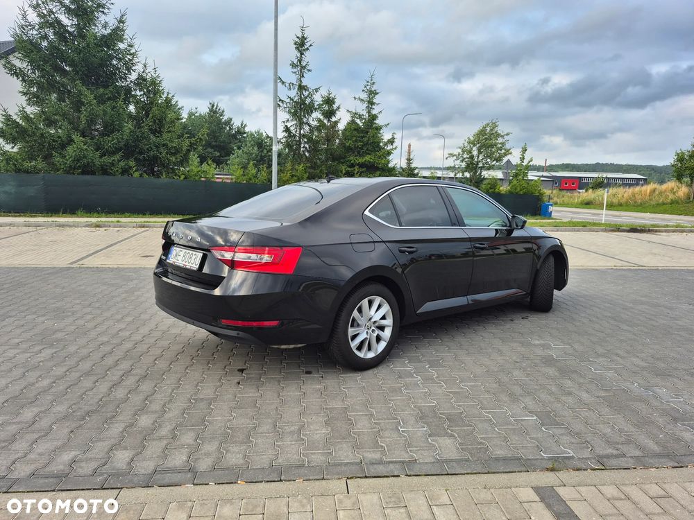 Skoda Superb 2.0 TSI DSG Style - 8