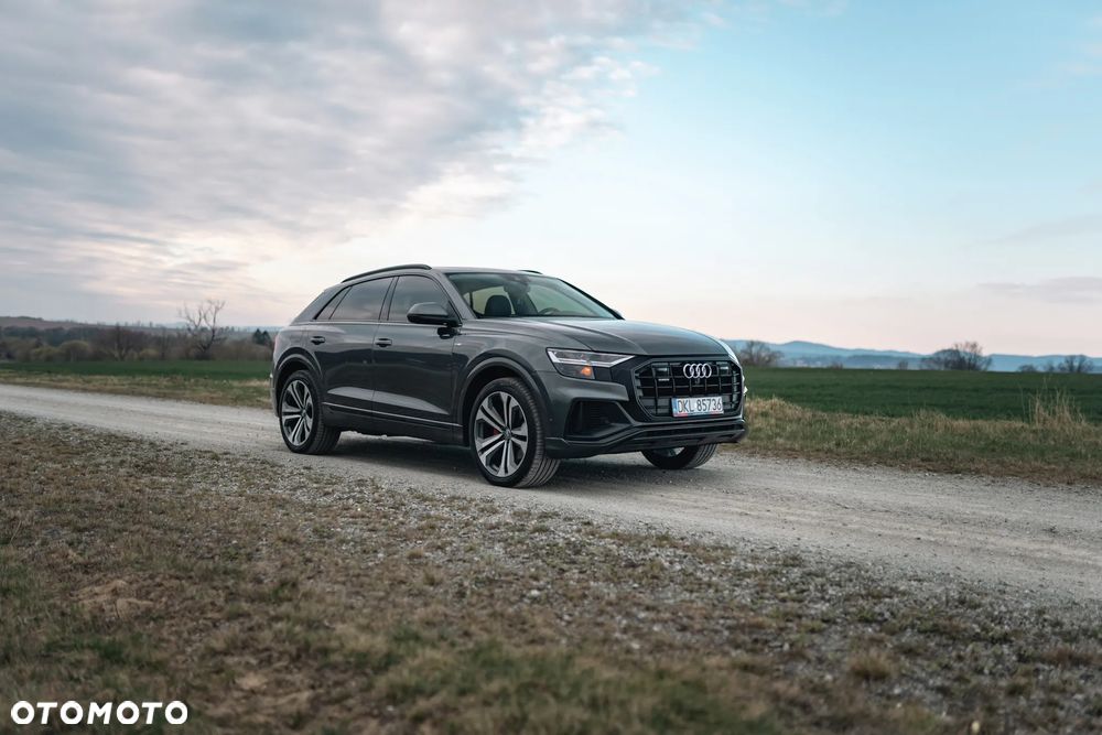 Audi Q8 SUV TFSI quattro 250 kW tiptronic S line business - 1