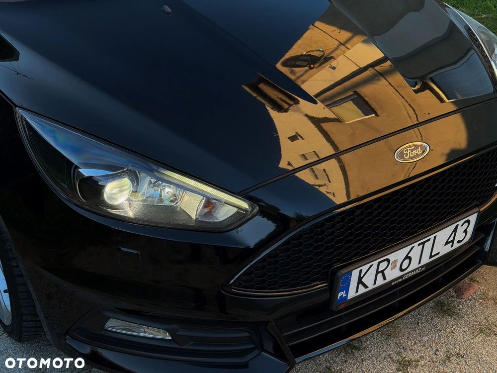 Ford Focus 2.0 EcoBoost ST-2 - 10