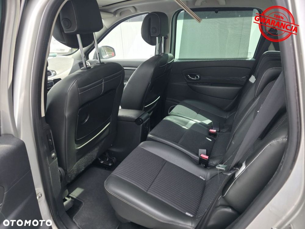 Renault Scenic dCi 110 EDC Paris - 19