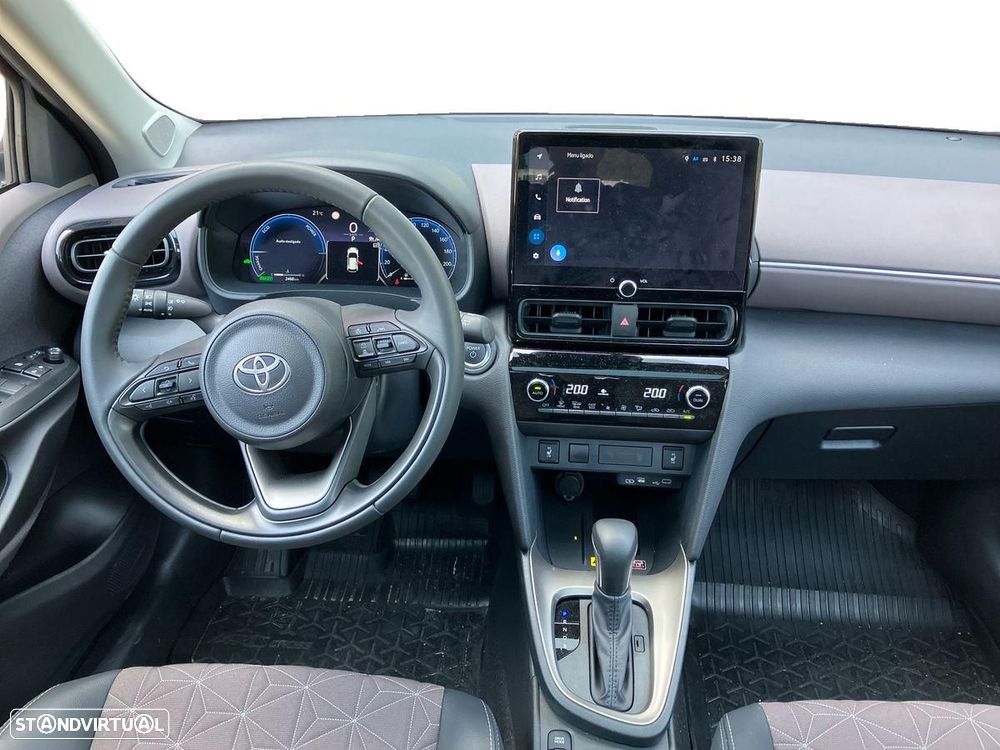 Toyota Yaris Cross 1.5 HDF Luxury - 8