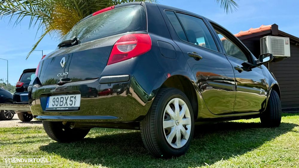 Renault Clio 1.2 16V Confort Dynamique - 6