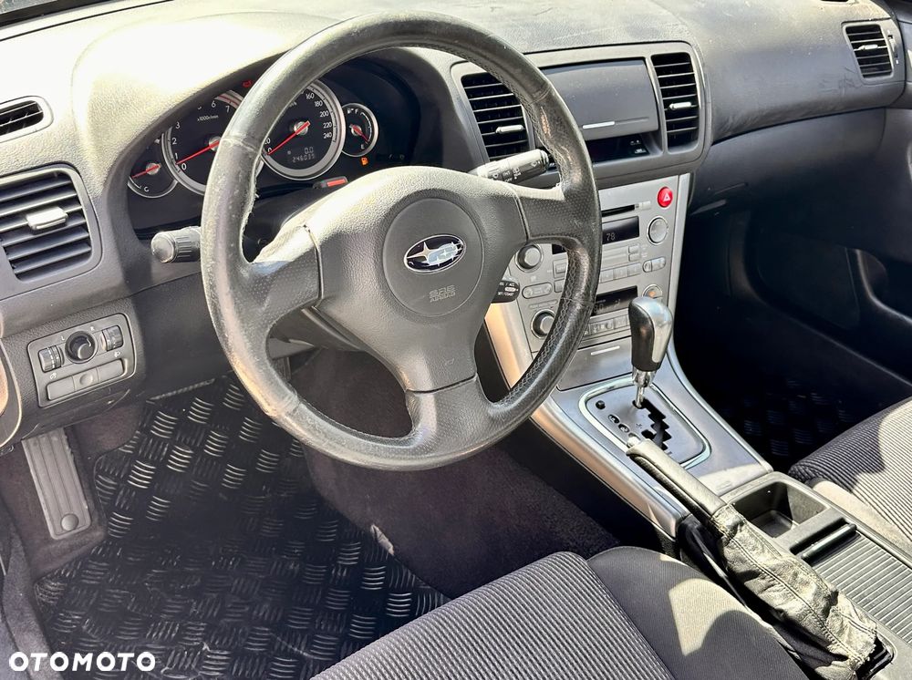 Subaru Outback - 3