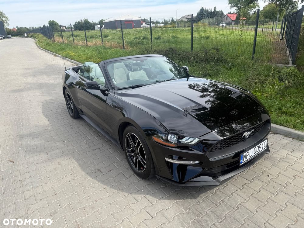 Ford Mustang - 28