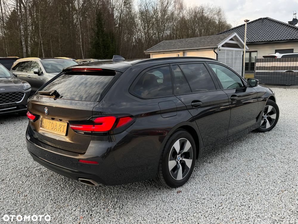 BMW Seria 5 520d Luxury Line - 17
