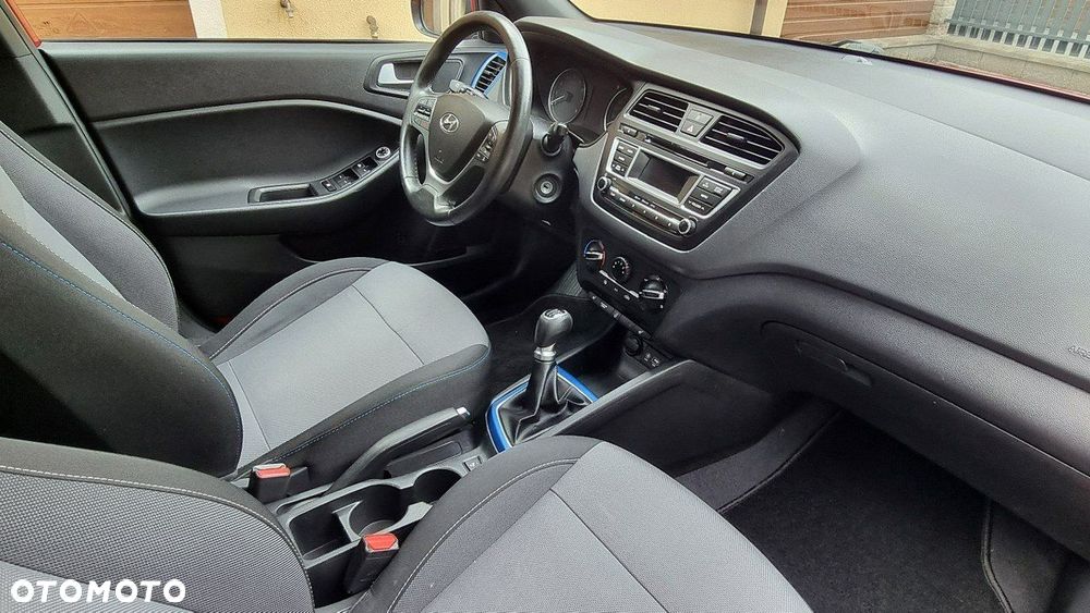 Hyundai i20 - 12
