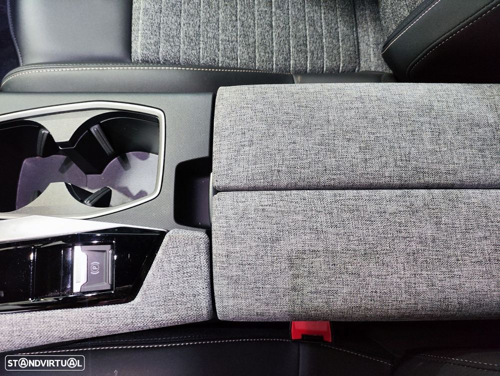 Peugeot 3008 1.2 Hybrid Allure e-DCS6 - 21