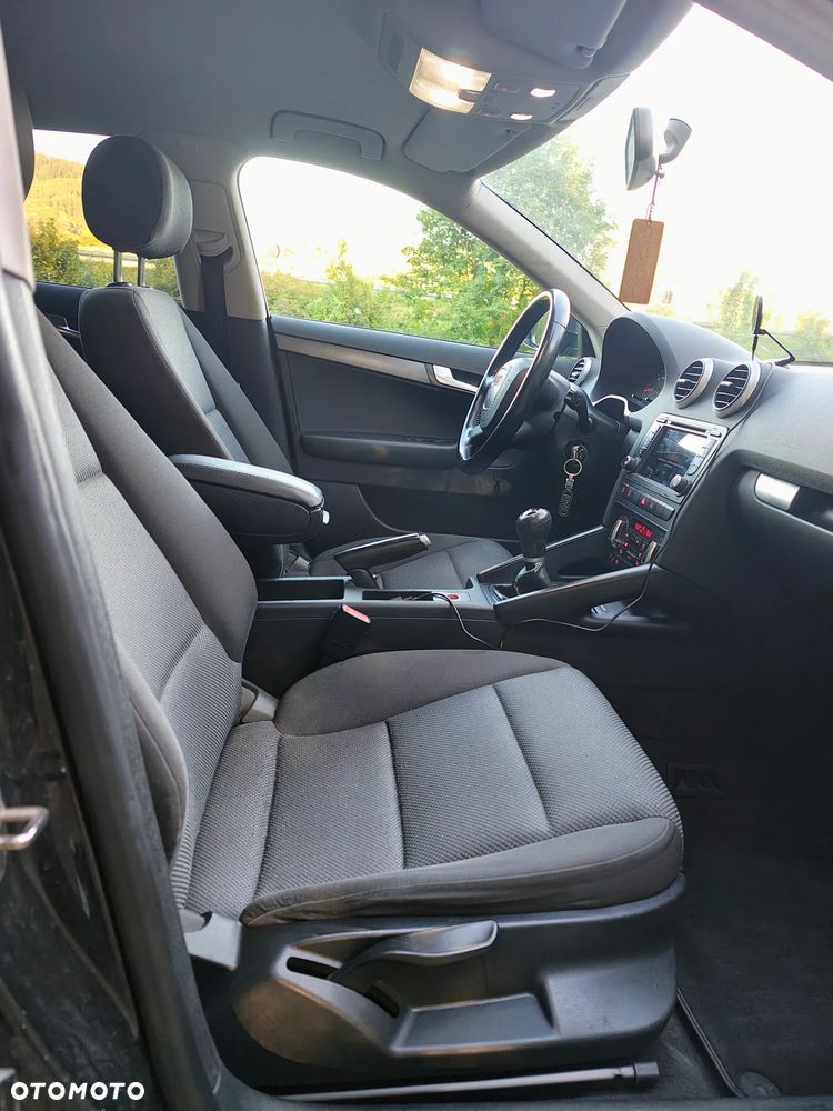 Audi A3 Sportback 1.6 TDI DPF Ambition - 10
